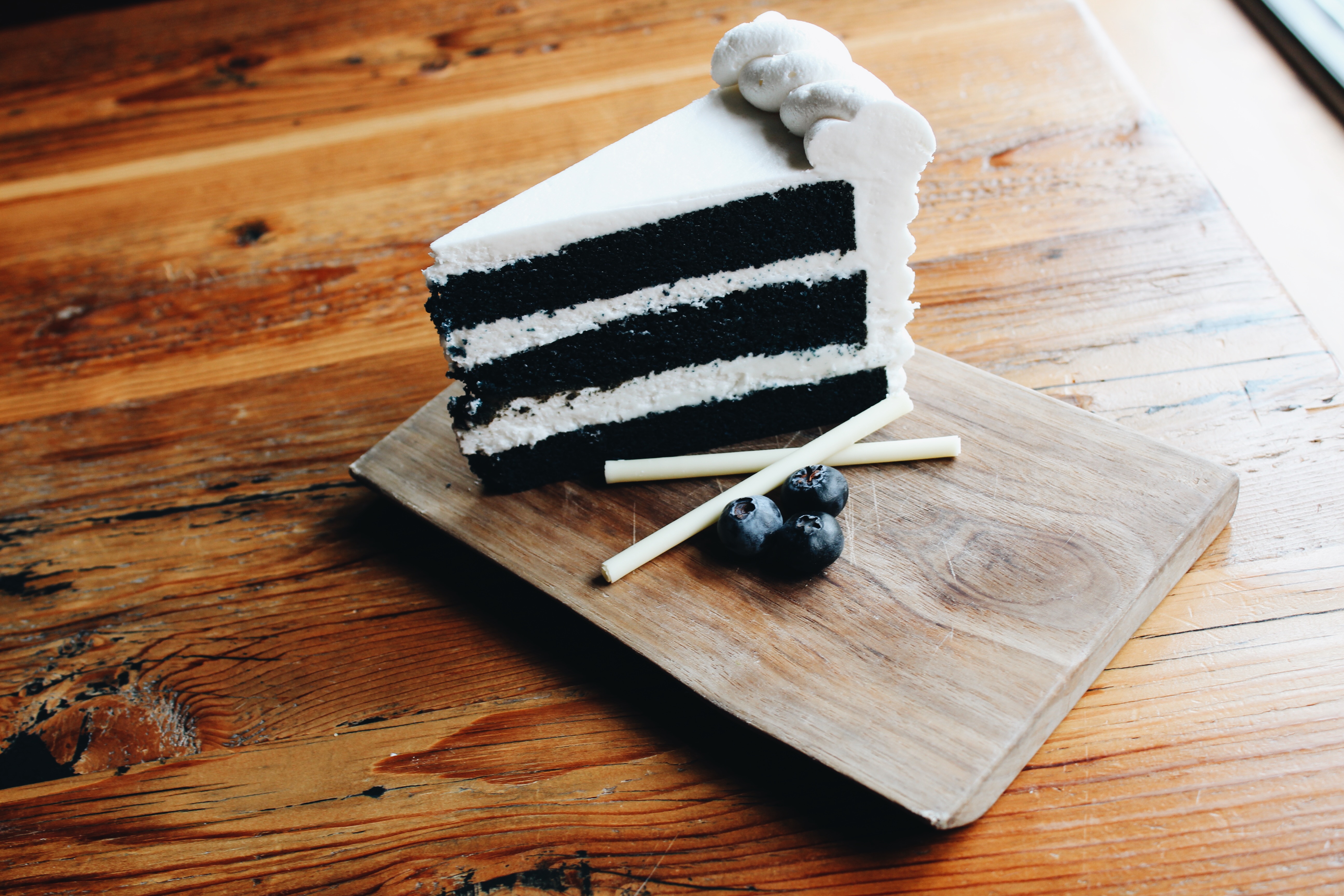 Blueberry Cake-CityWinery-Fabglance
